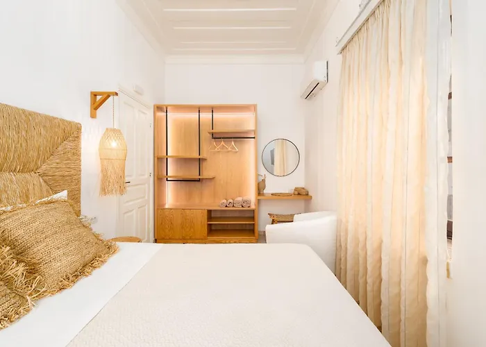 Antonis Villa Chalki Town